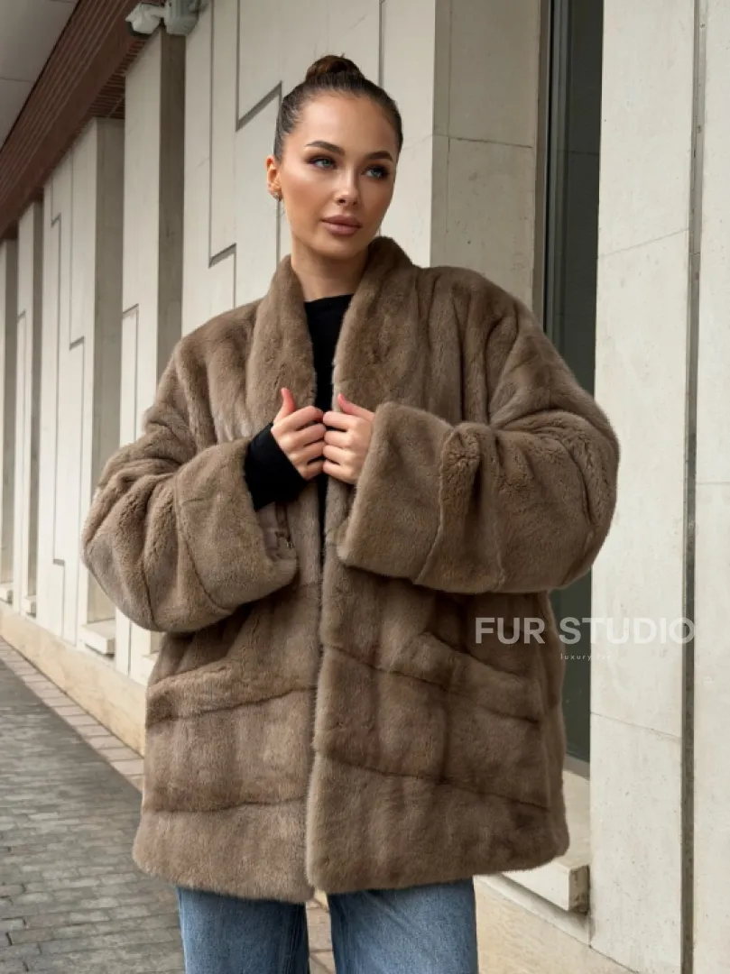 Норковый полушубок пастель V-образный воротник - фото 10