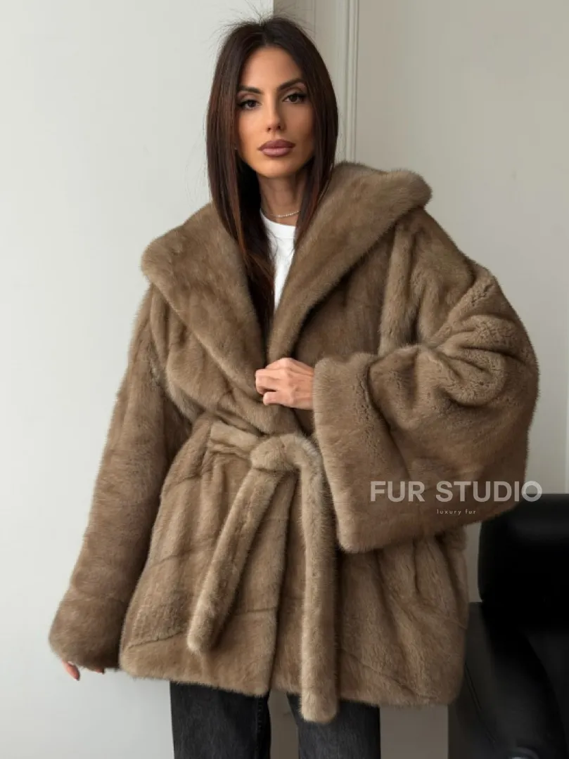 Норковая шуба пастель с капюшоном