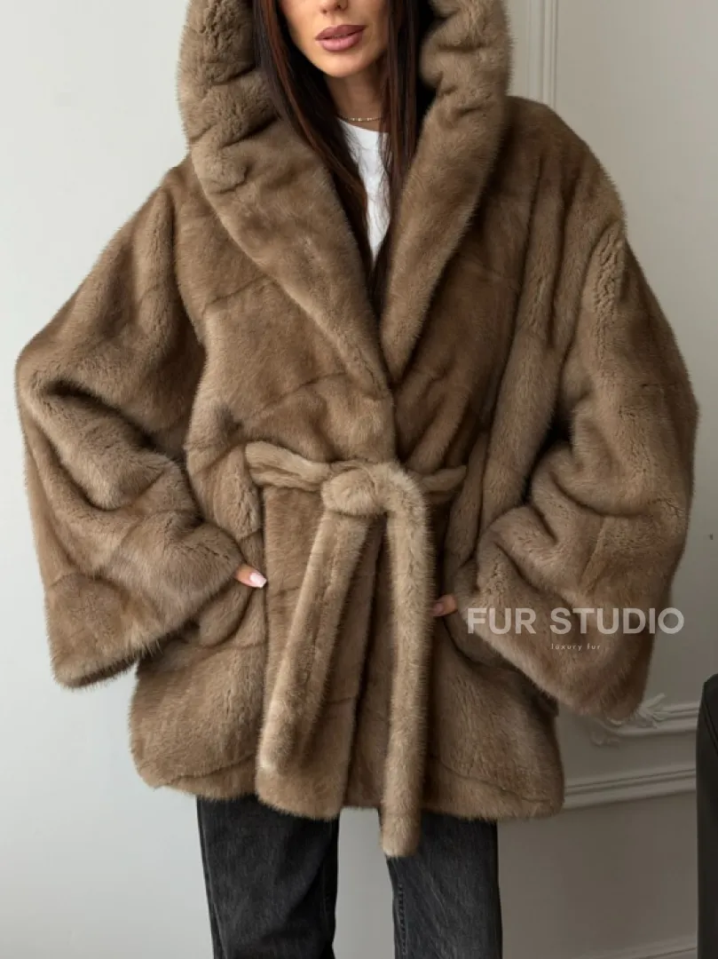 Норковая шуба пастель с капюшоном