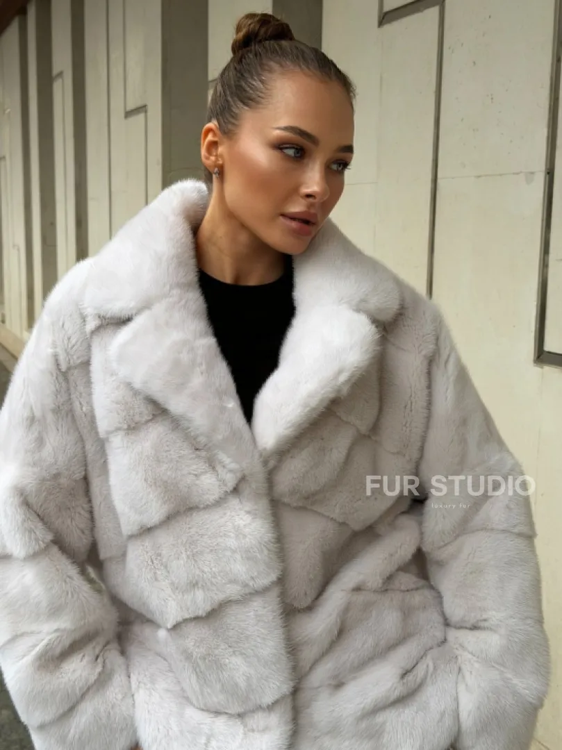 Светлый норковый полушубок - фото 4