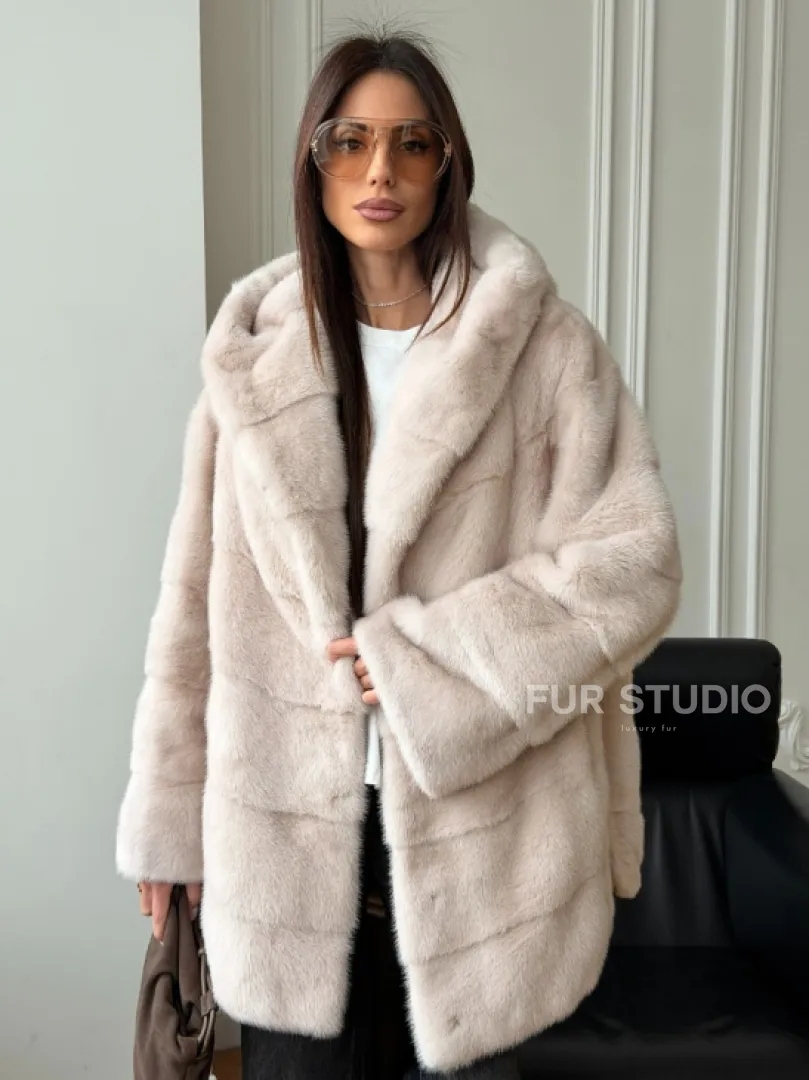 Норковая шуба с капюшоном -  