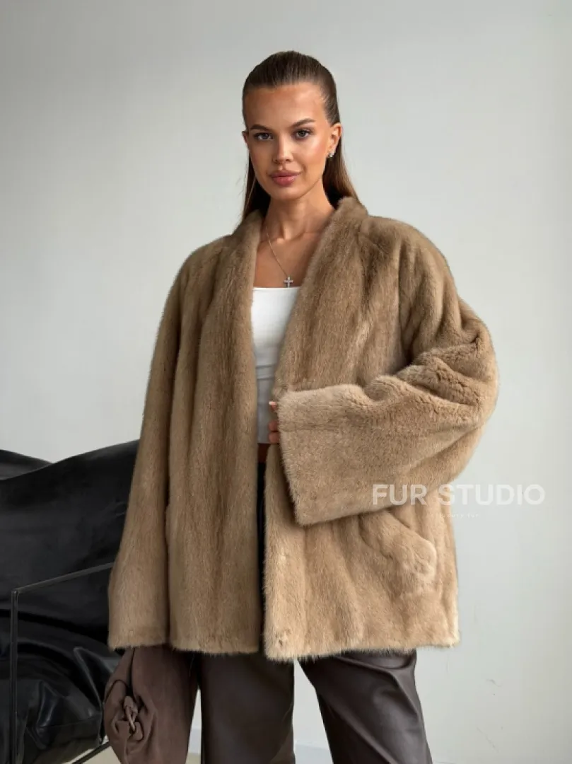 Норковый полушубок V-образный воротник