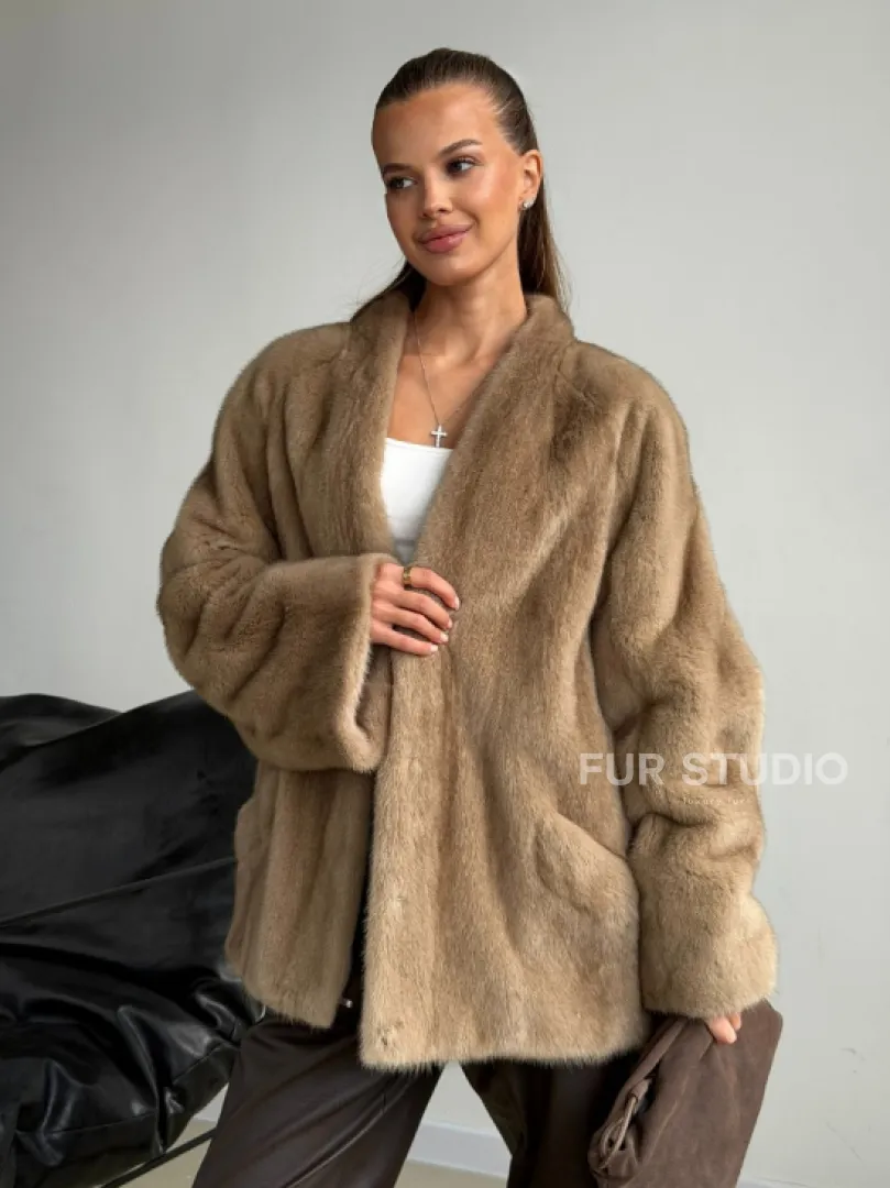 Норковый полушубок V-образный воротник