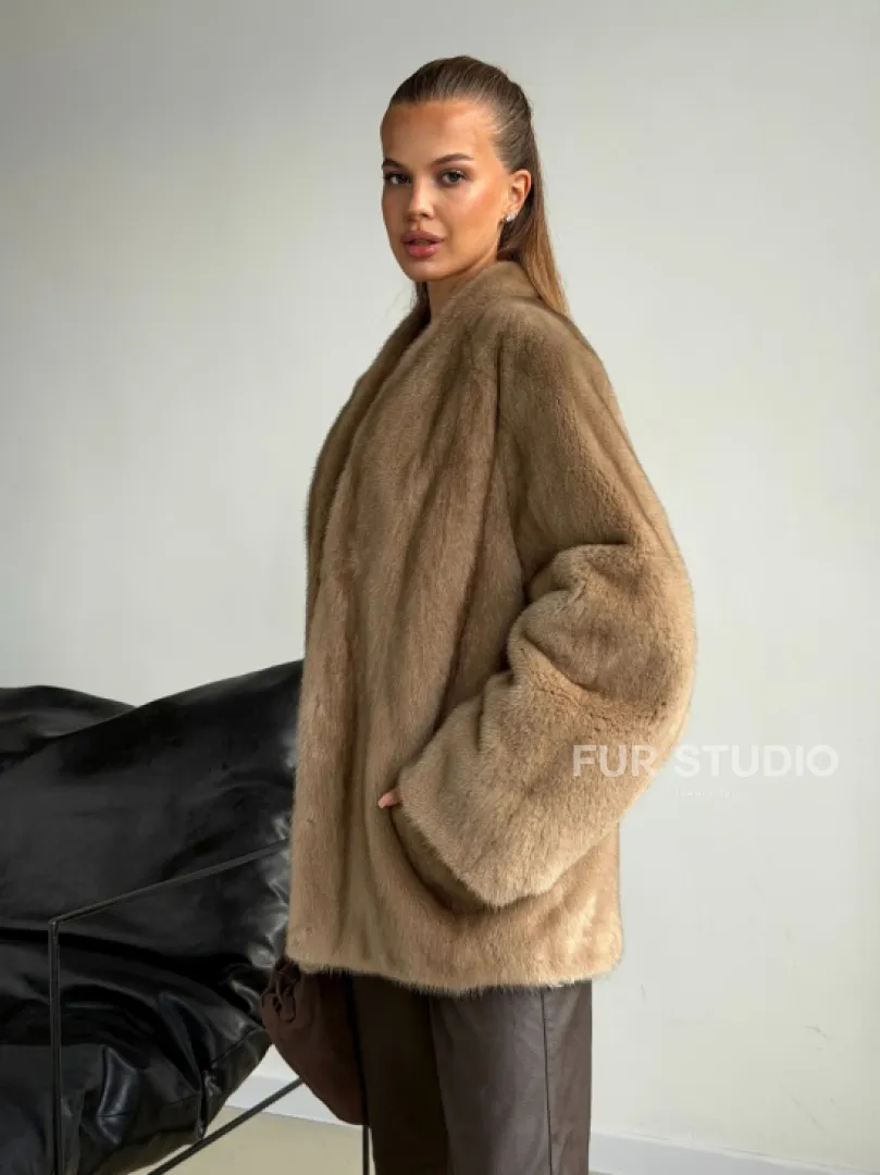 Норковый полушубок V-образный воротник