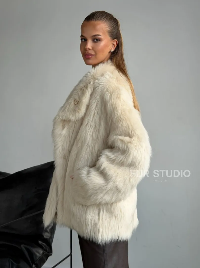 Двухсторонняя дубленка из меха тосканы - фото 11