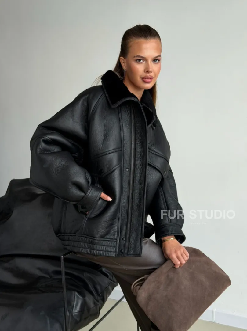 Черная натуральная дубленка из овчины