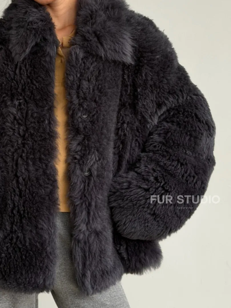 Короткая дубленка из овчины тиградо