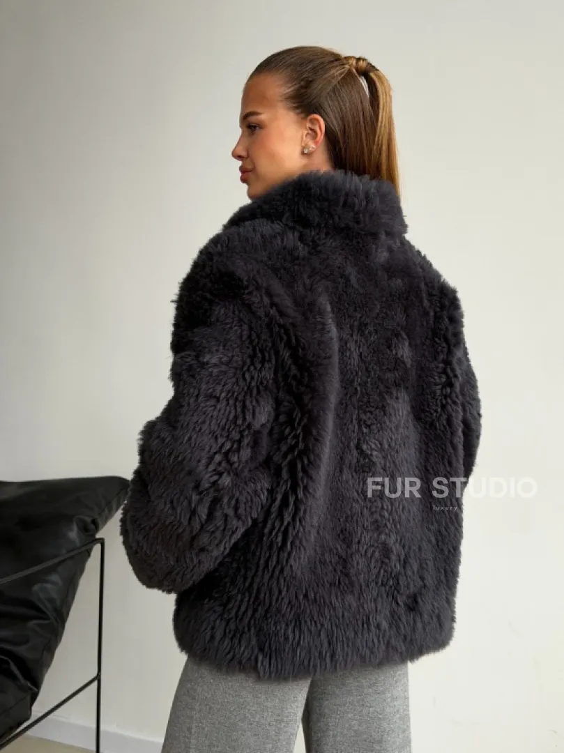 Короткая дубленка из овчины тиградо