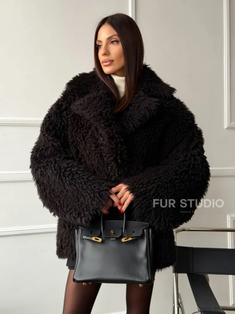 Коричневая дубленка из меха Тиградо - фото 12