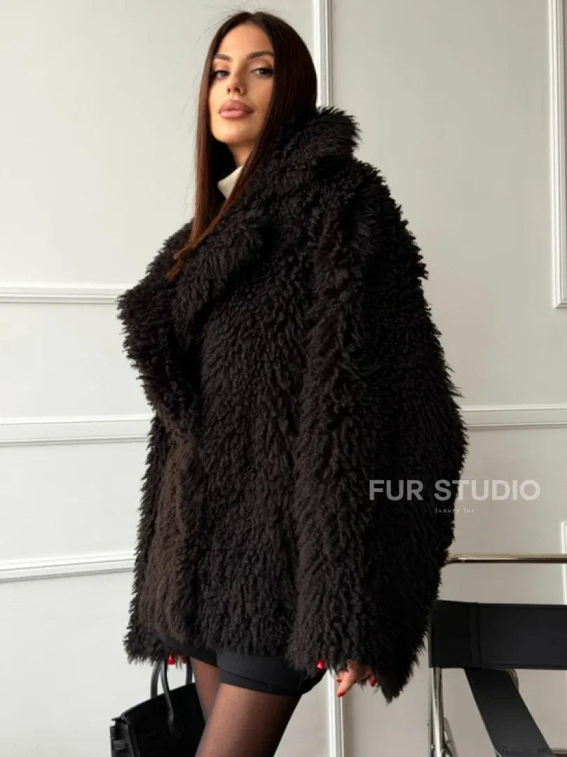 Коричневая дубленка из меха Тиградо