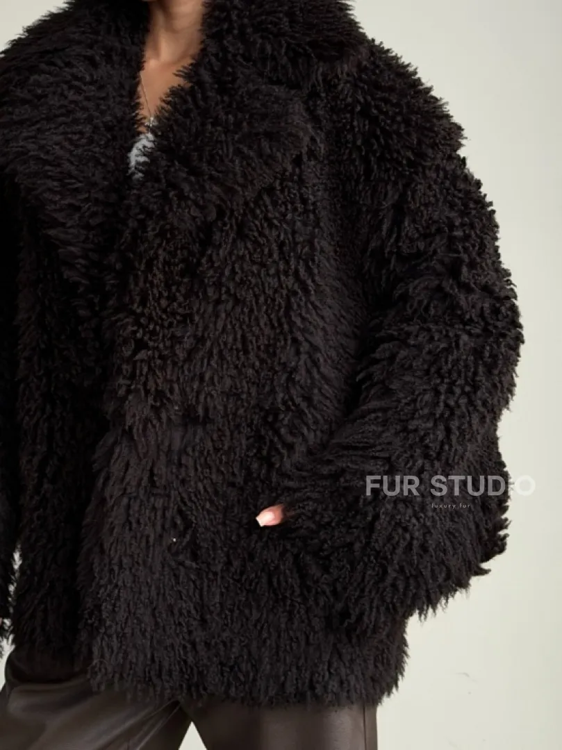 Коричневая дубленка из меха Тиградо