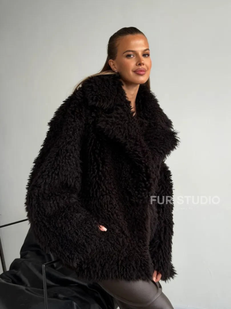 Коричневая дубленка из меха Тиградо