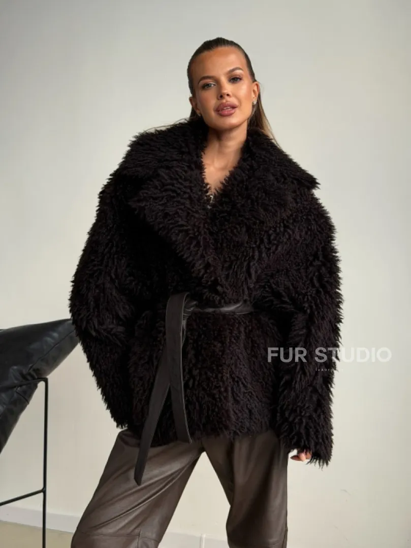 Коричневая дубленка из меха Тиградо