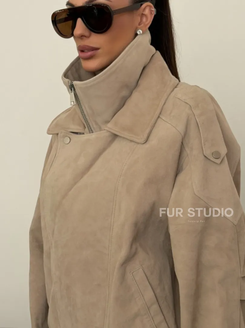 Современная куртка из замшевой кожи - фото 1