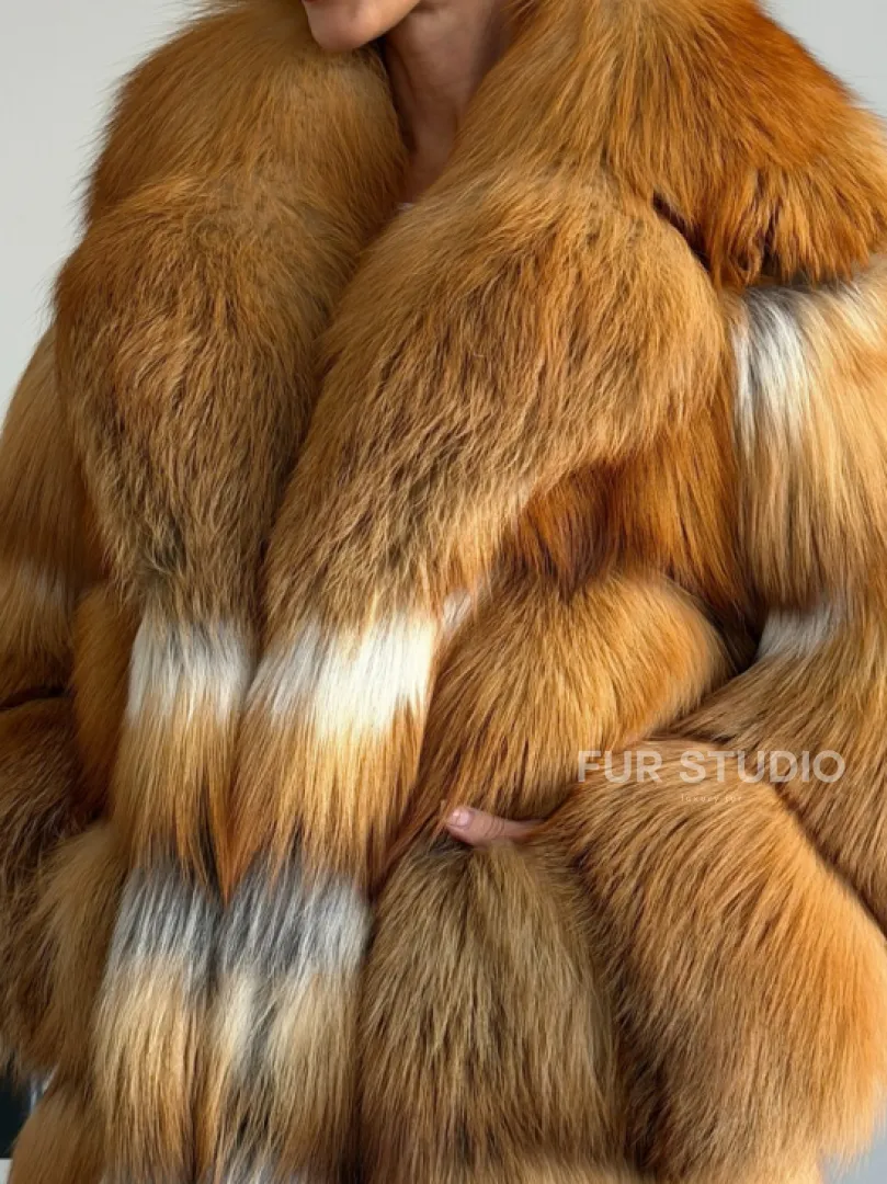 Шуба из меха огненной лисы - фото 1