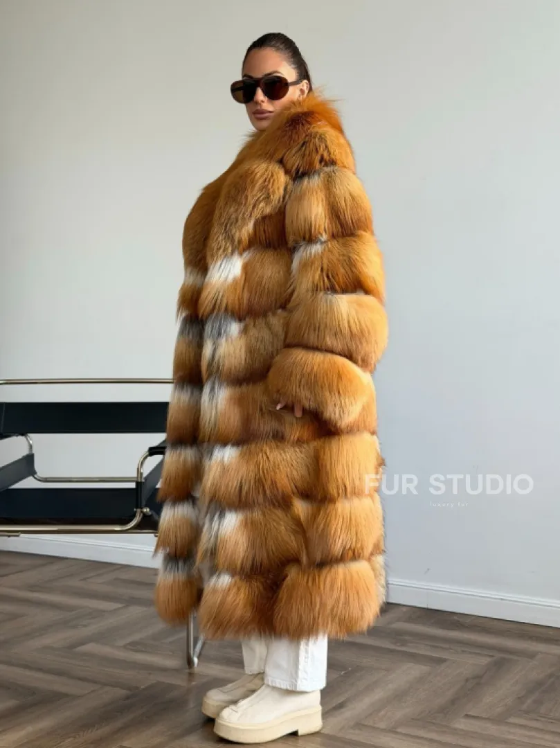 Шуба из меха огненной лисы