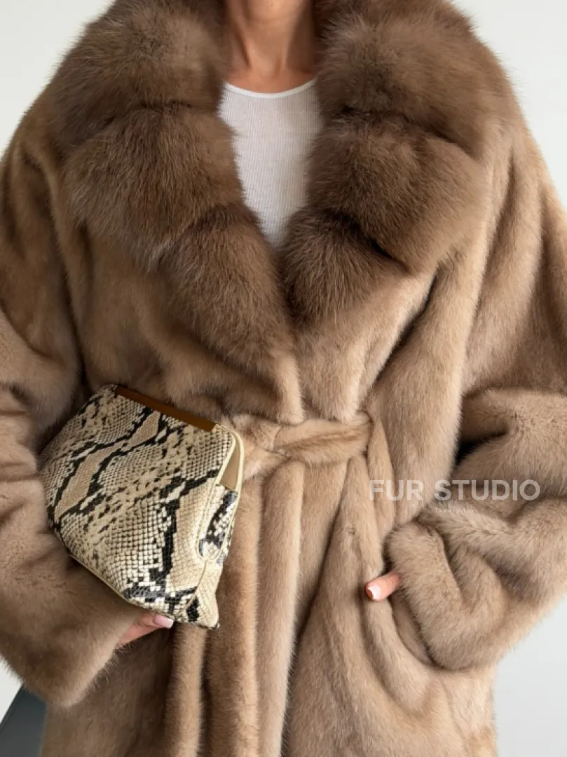 Шуба норковая с воротником куница - летучая мышь - фото 1