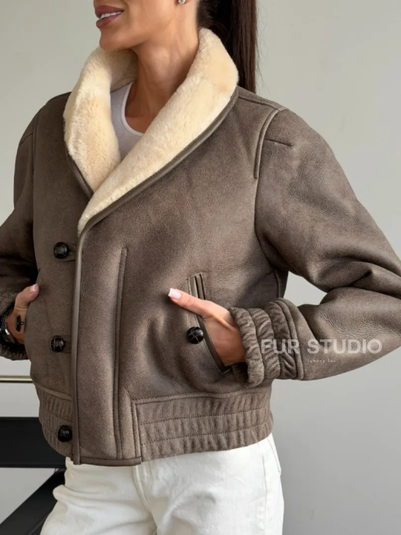 Короткая дубленка - воротник шаль