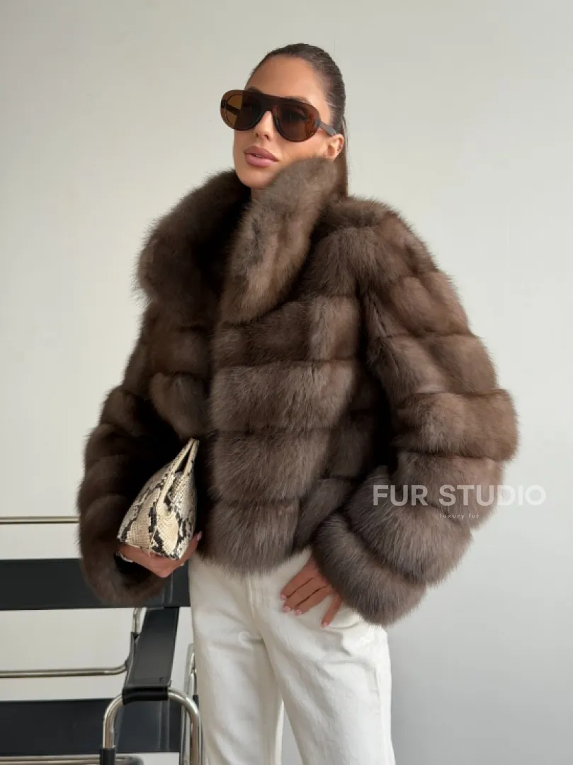 Короткая шуба из куницы - цвет трюфель