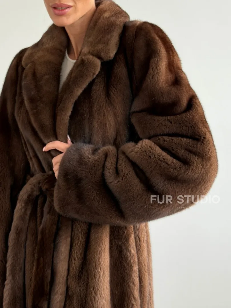 Прямая шуба из норки с поясом - фото 2