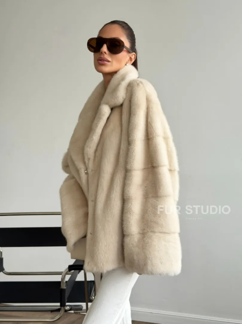 Женский норковый полушубок