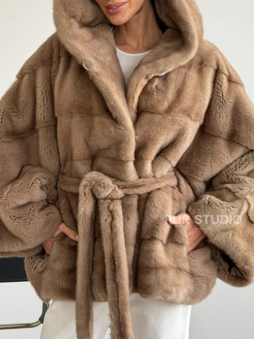 Норка пастель с капюшоном - летучая мышь