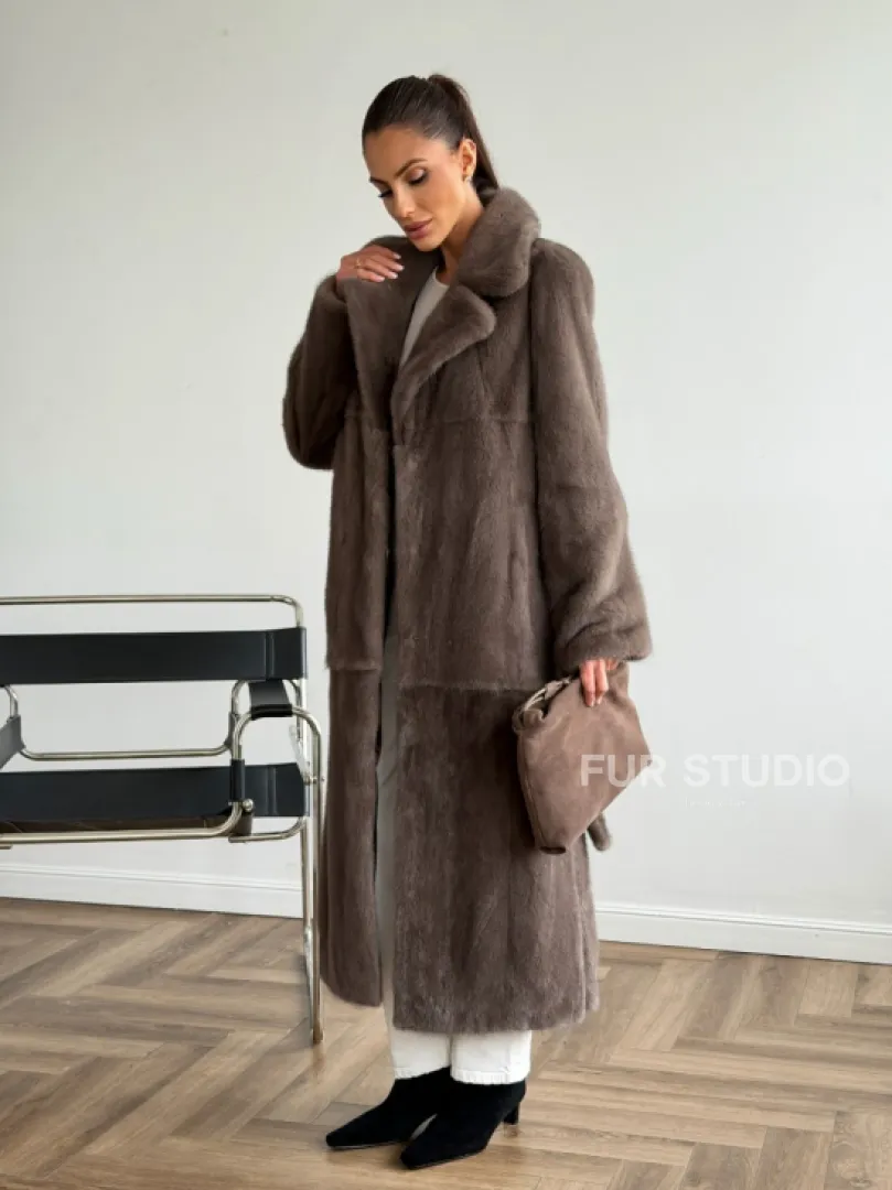 Прямая норковая шуба с поясом - фото 10