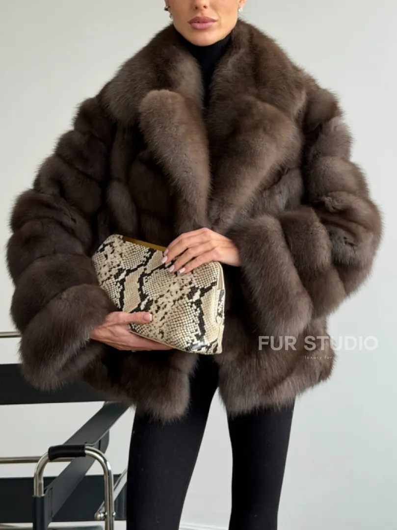 Шуба из куницы с английским воротником