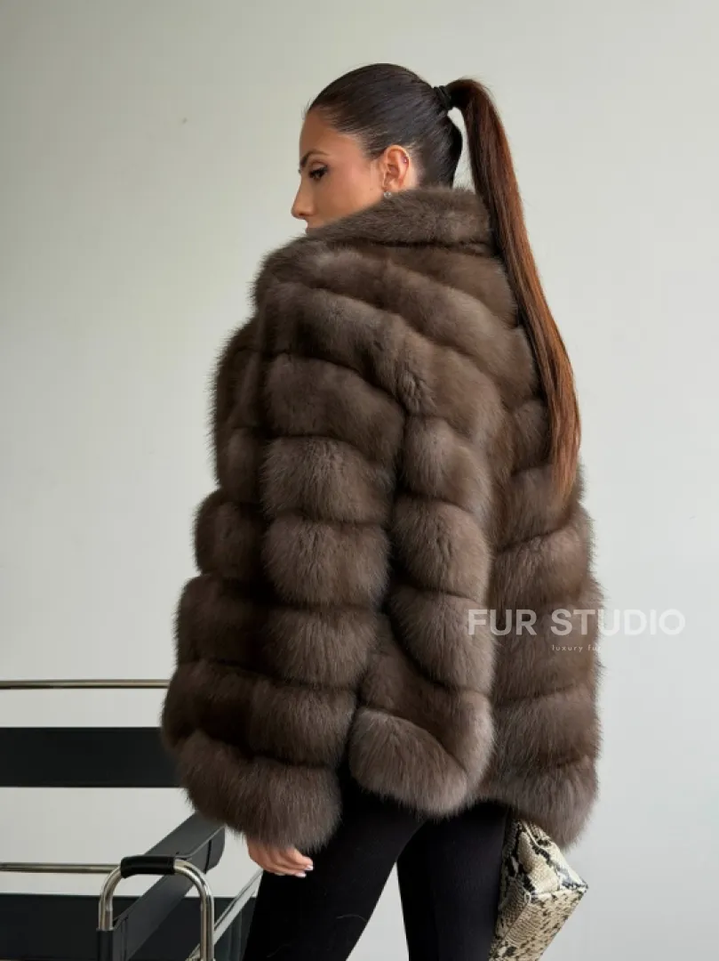 Шуба из куницы с английским воротником