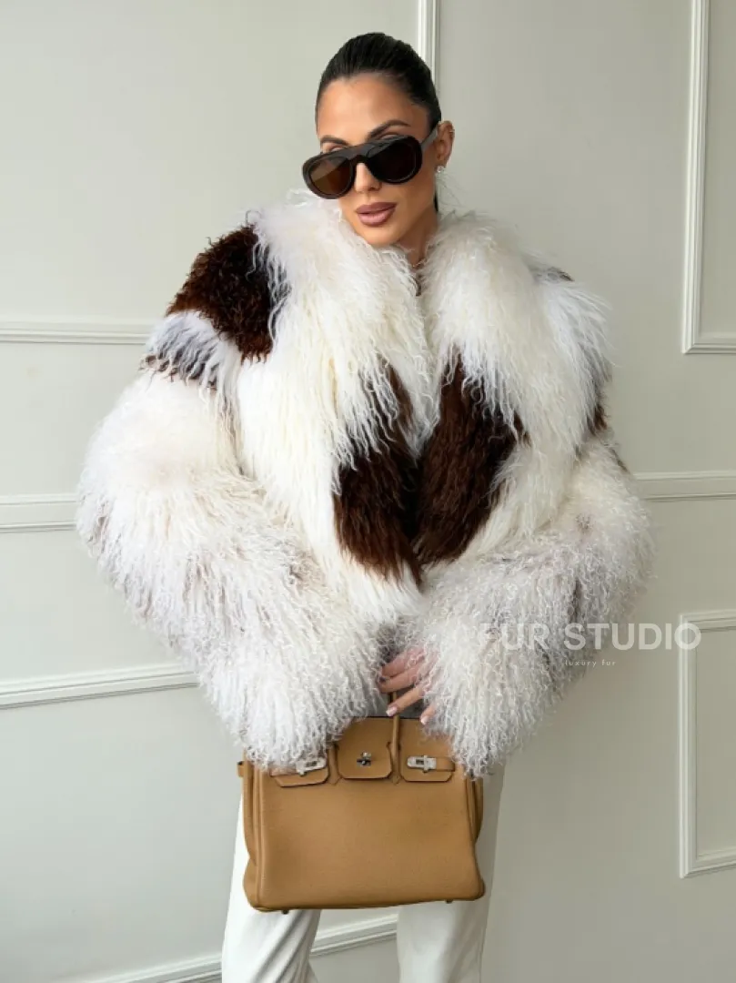 Шубка из ламы бело-коричневая