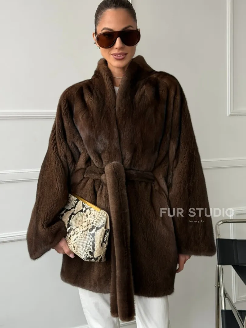 Норковый полушубок с меховым поясом - Летучая мышь - фото 4