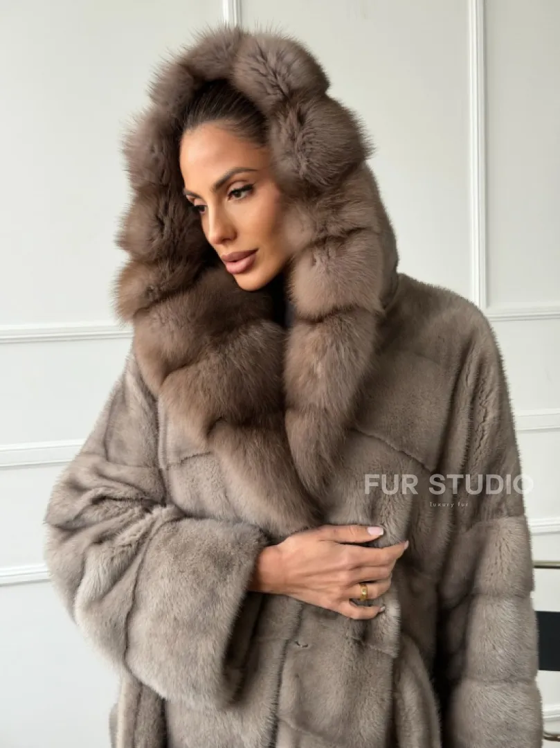 Шуба-кимоно норка в пол с капюшоном куница - фото 6