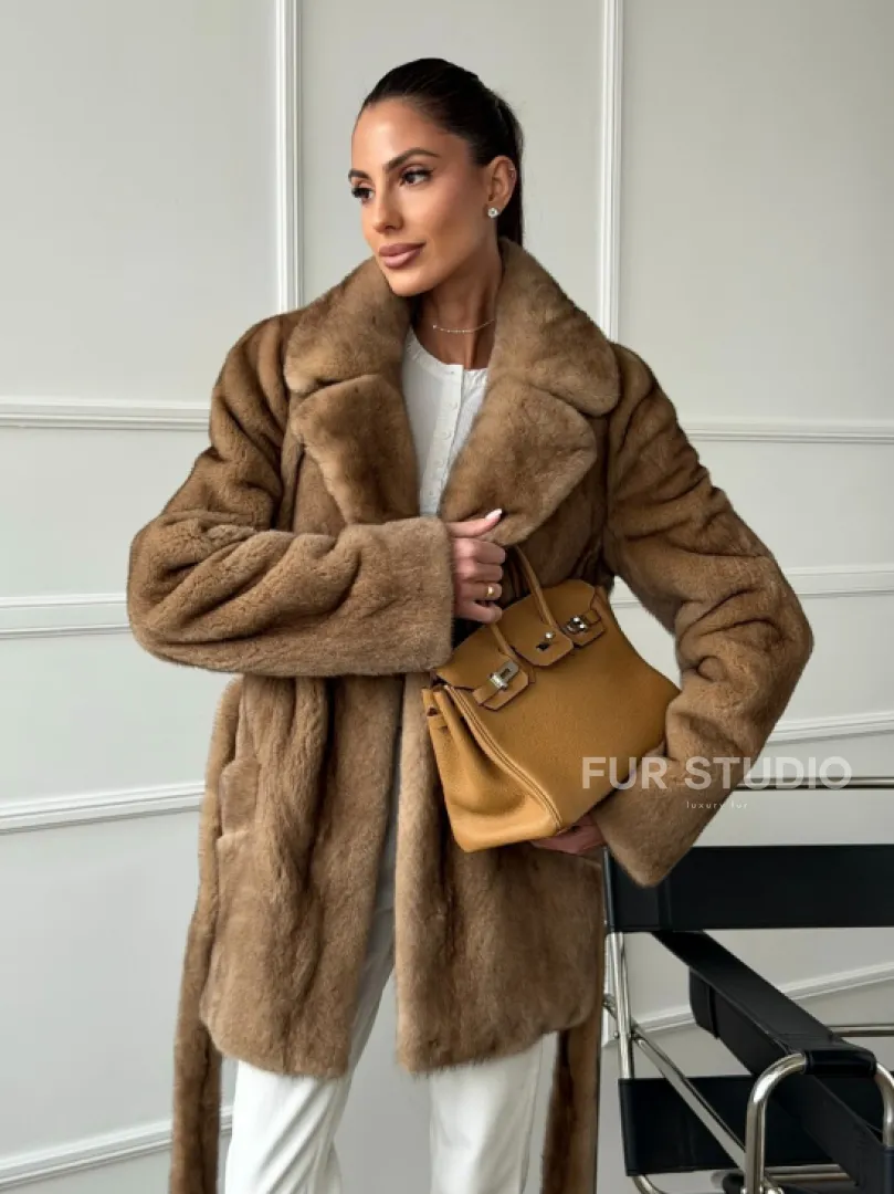 Полушубок норковый пастель с меховым поясом