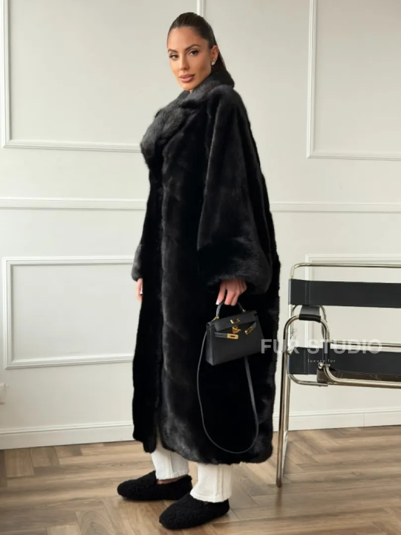 Черное меховое норковое пальто в стиле 