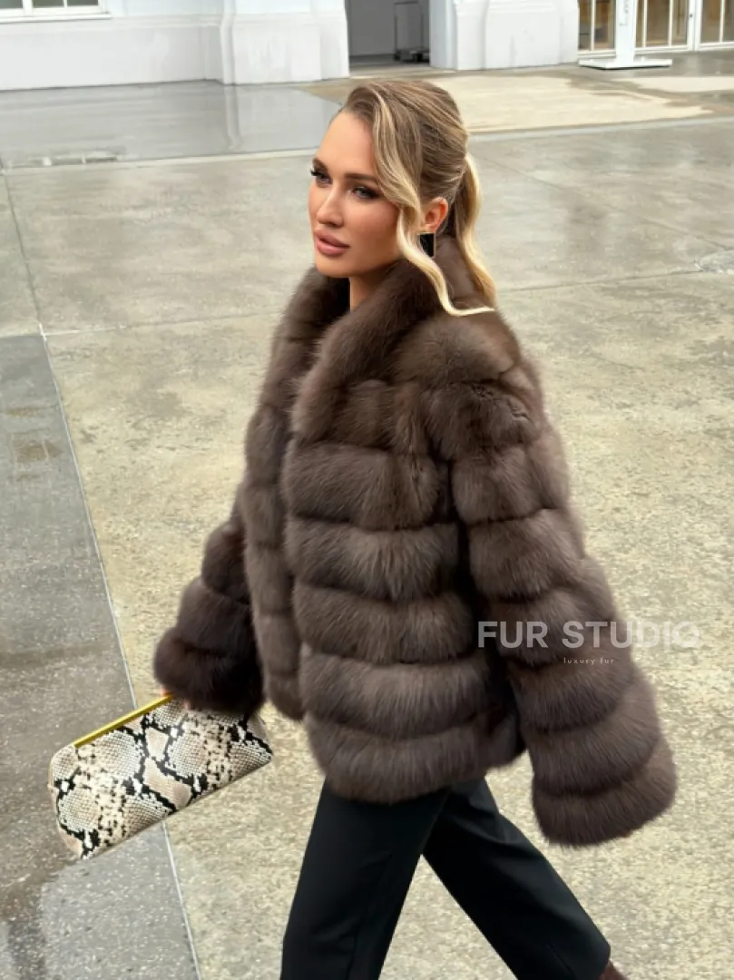 Меховой жакет из куницы