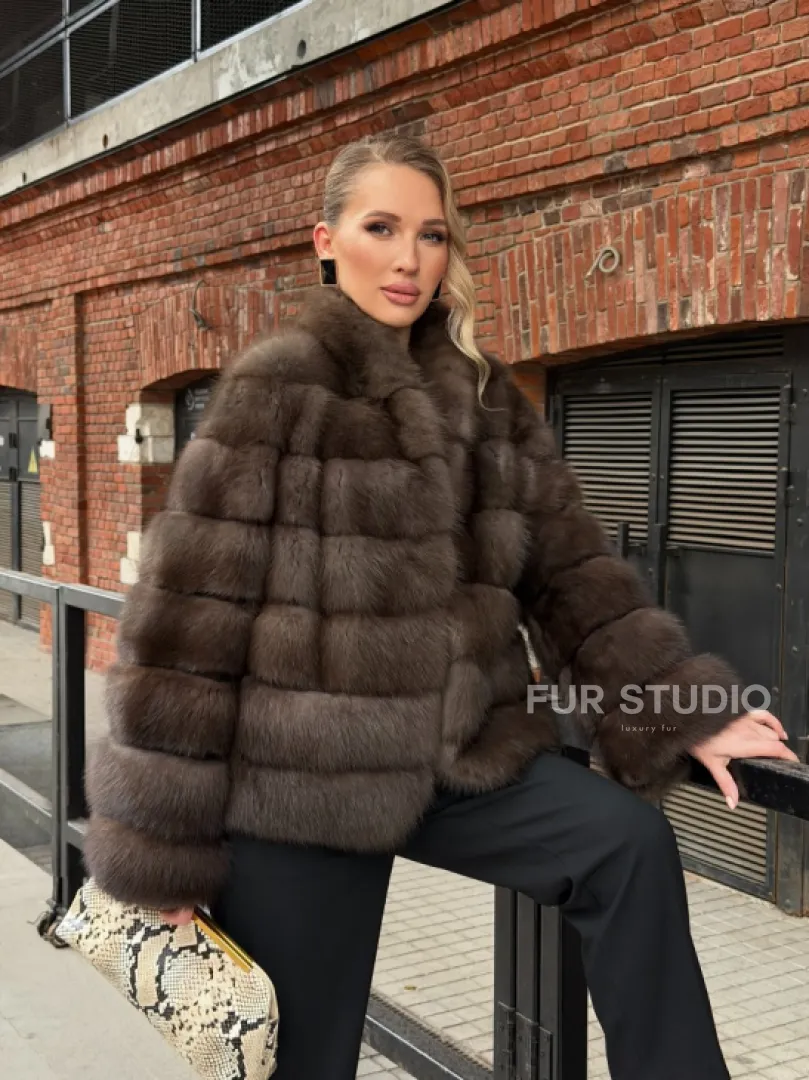 Меховой жакет из куницы