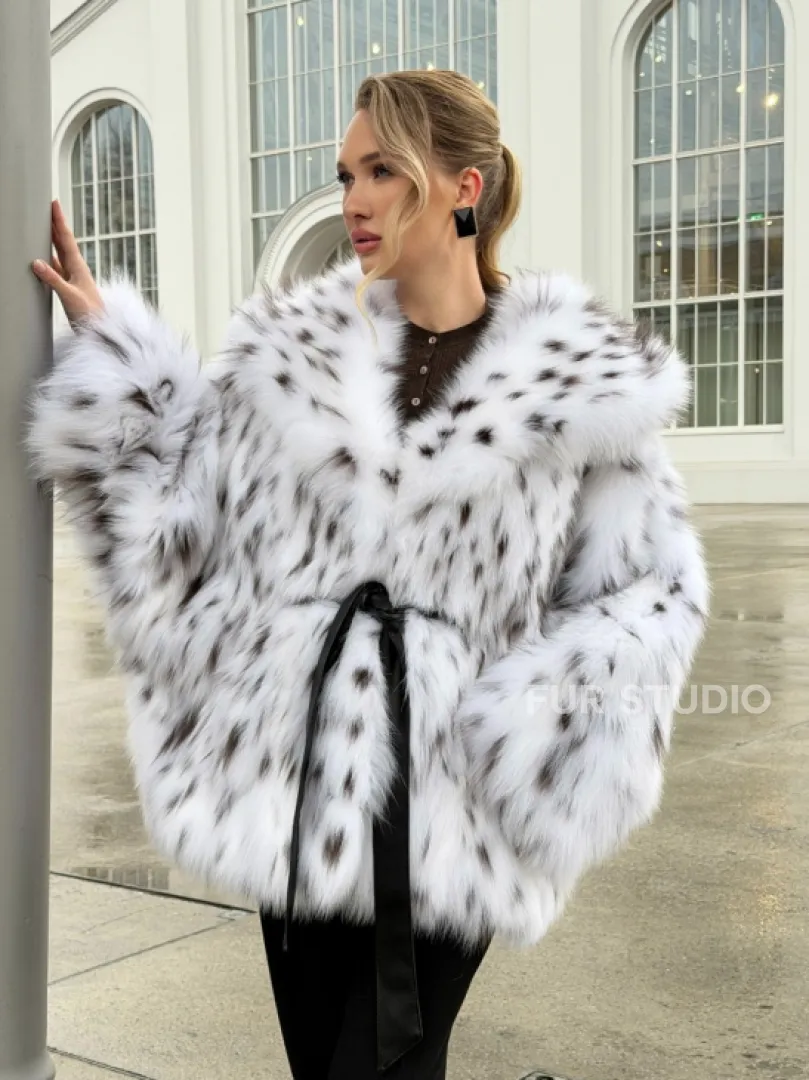 Шуба из лисьего меха под рысь с капюшоном