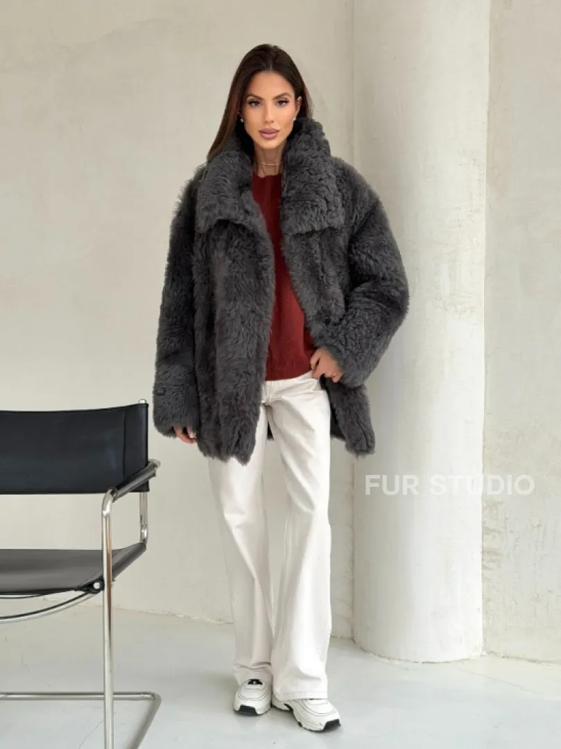 Серая дубленка из тиградо