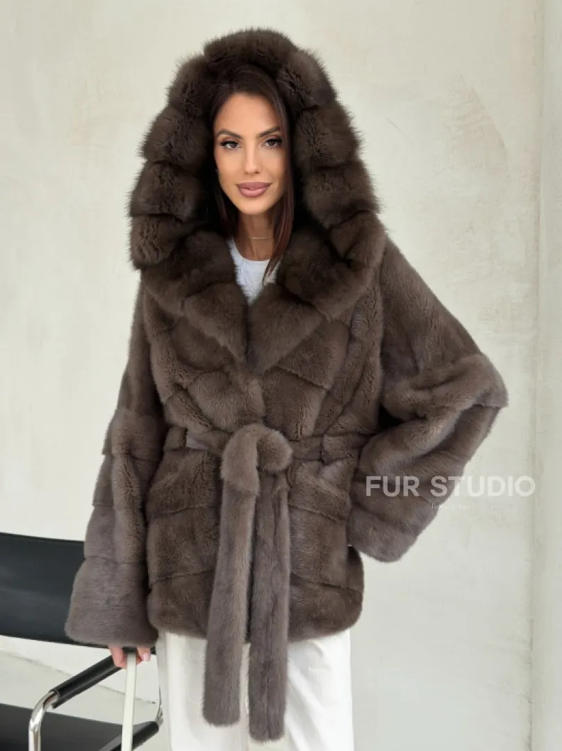 Меховой норковый полушубок с капюшоном куница - фото 7