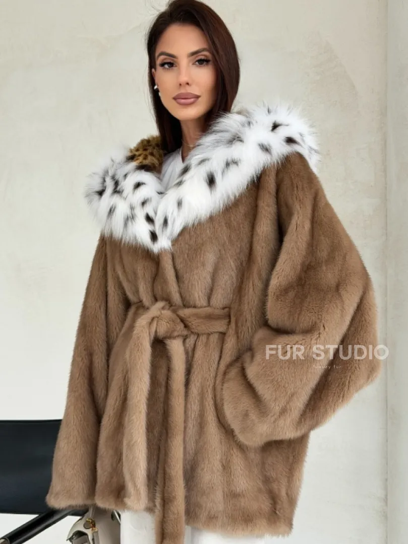 Шуба норковая пастель в роспуск с капюшоном под рысь