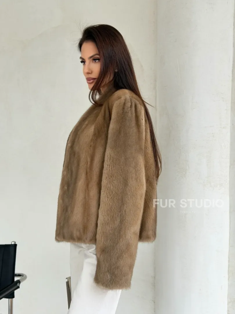 Укороченная шуба из натурального меха норки - пастель