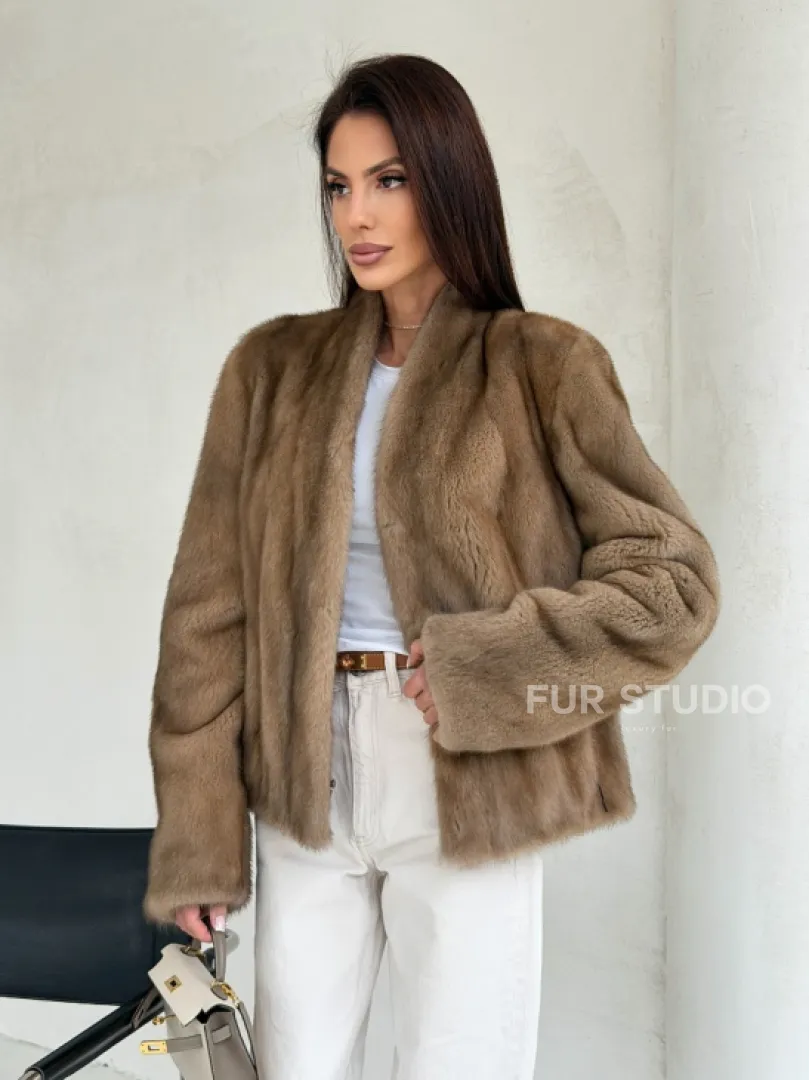 Укороченная шуба из натурального меха норки - пастель