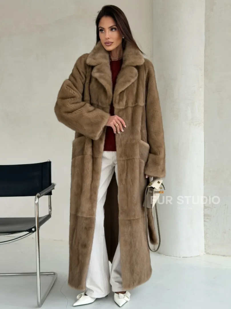 Прямая норковая шуба с меховым поясом