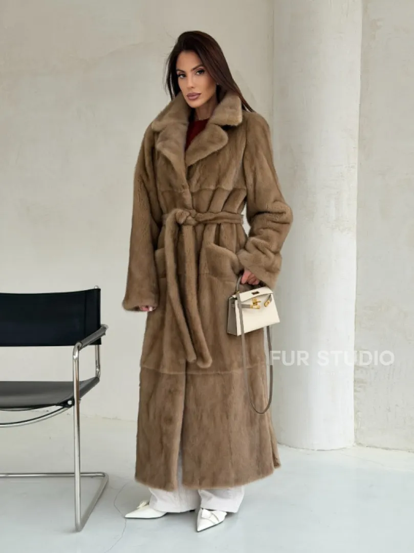 Прямая норковая шуба с меховым поясом - фото 6