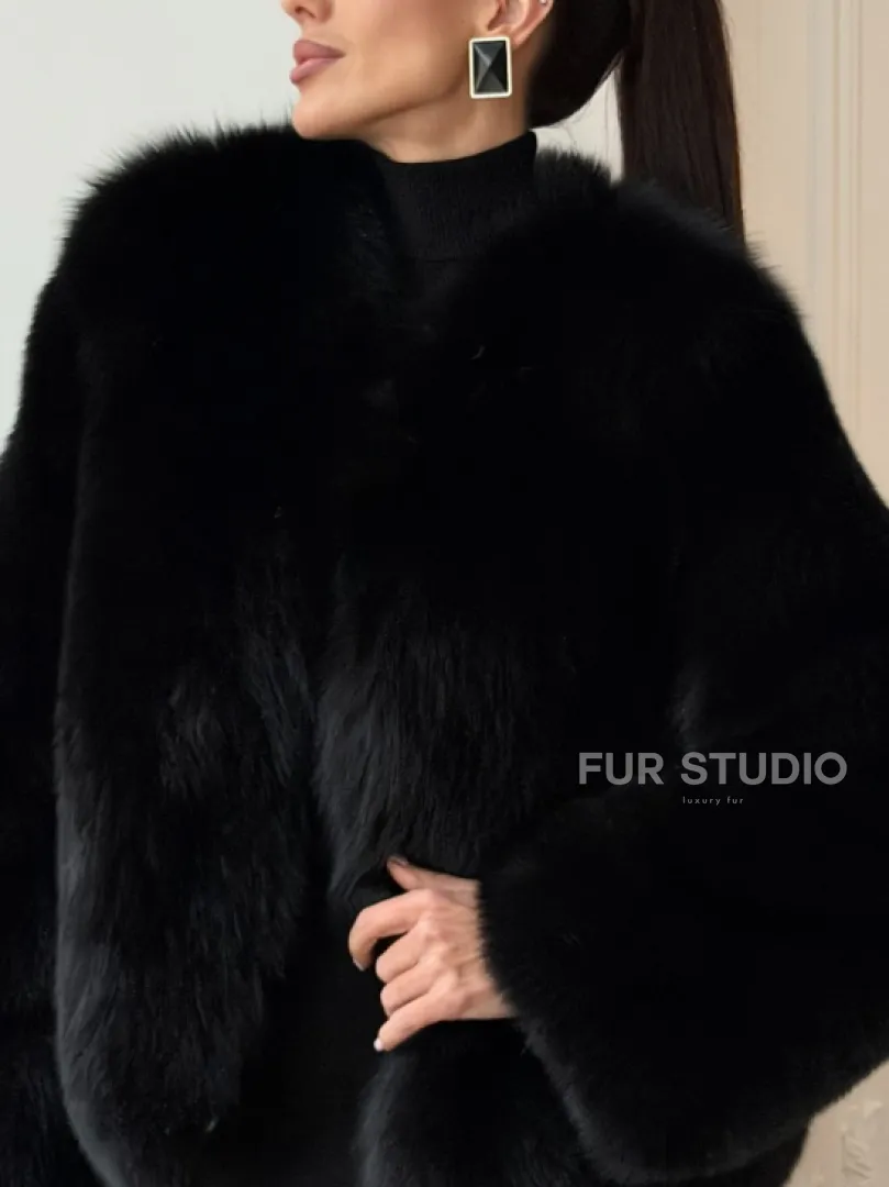 Черная короткая шуба из песца