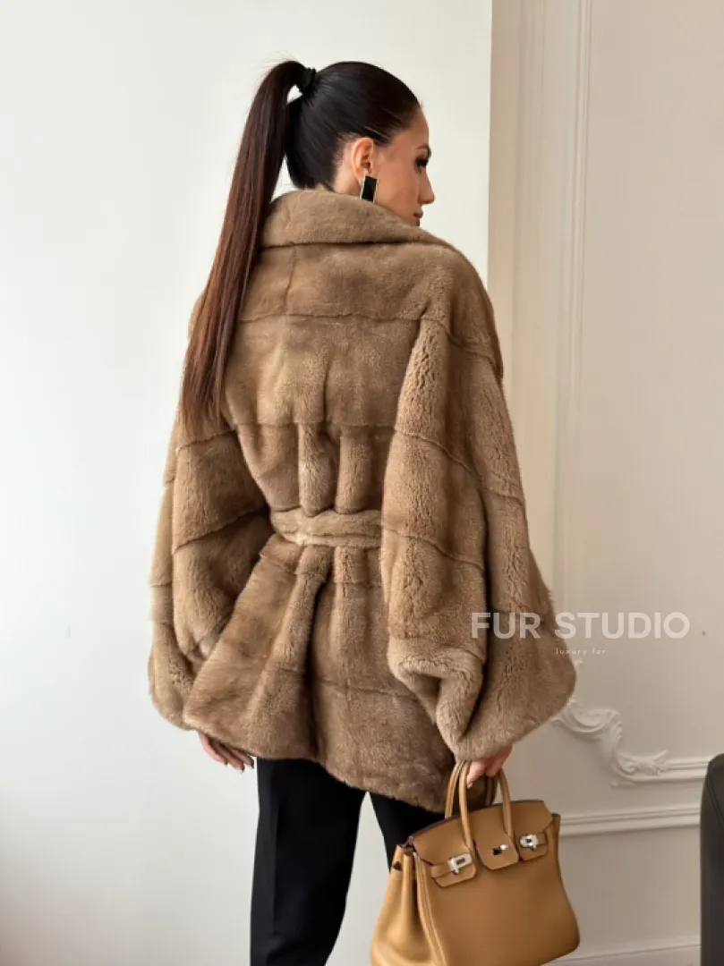 Норка пастель английский воротник летучая мышь