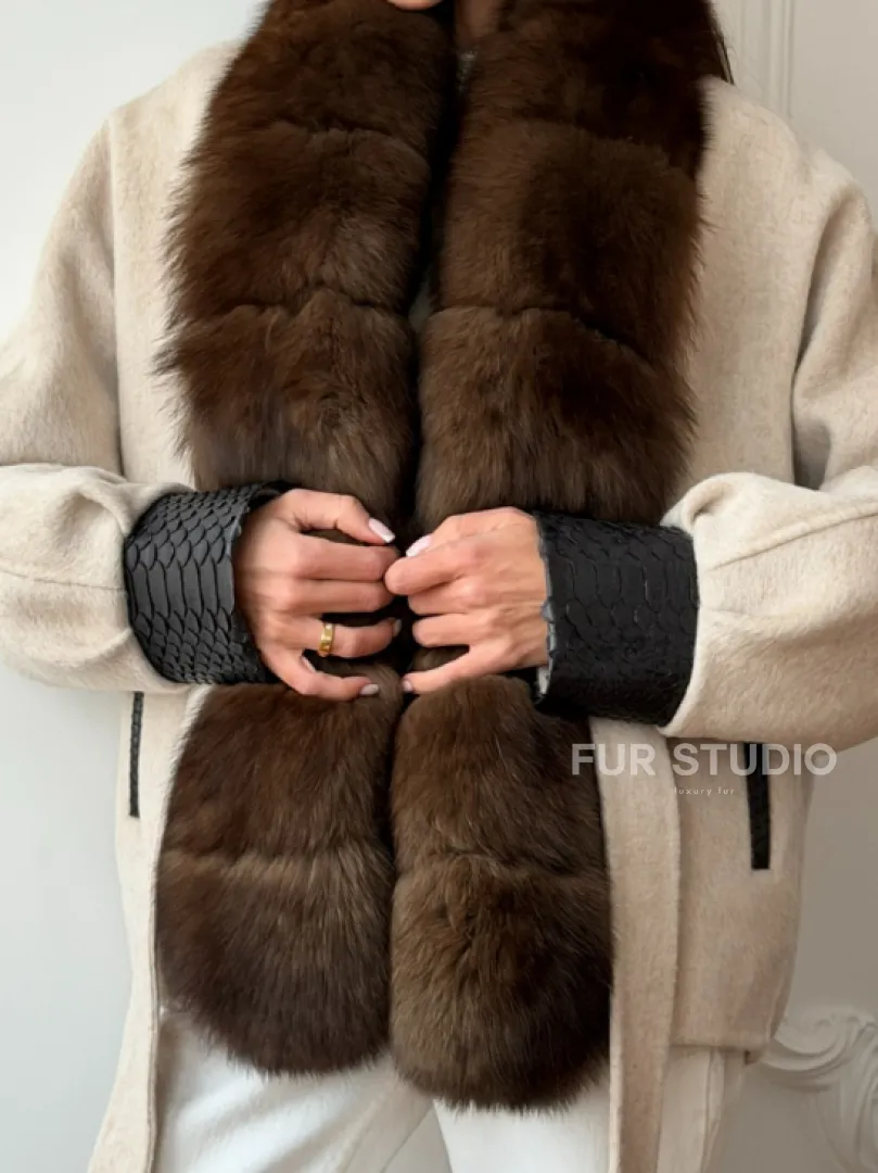 Женское шерстяное полупальто с мехом - фото 3