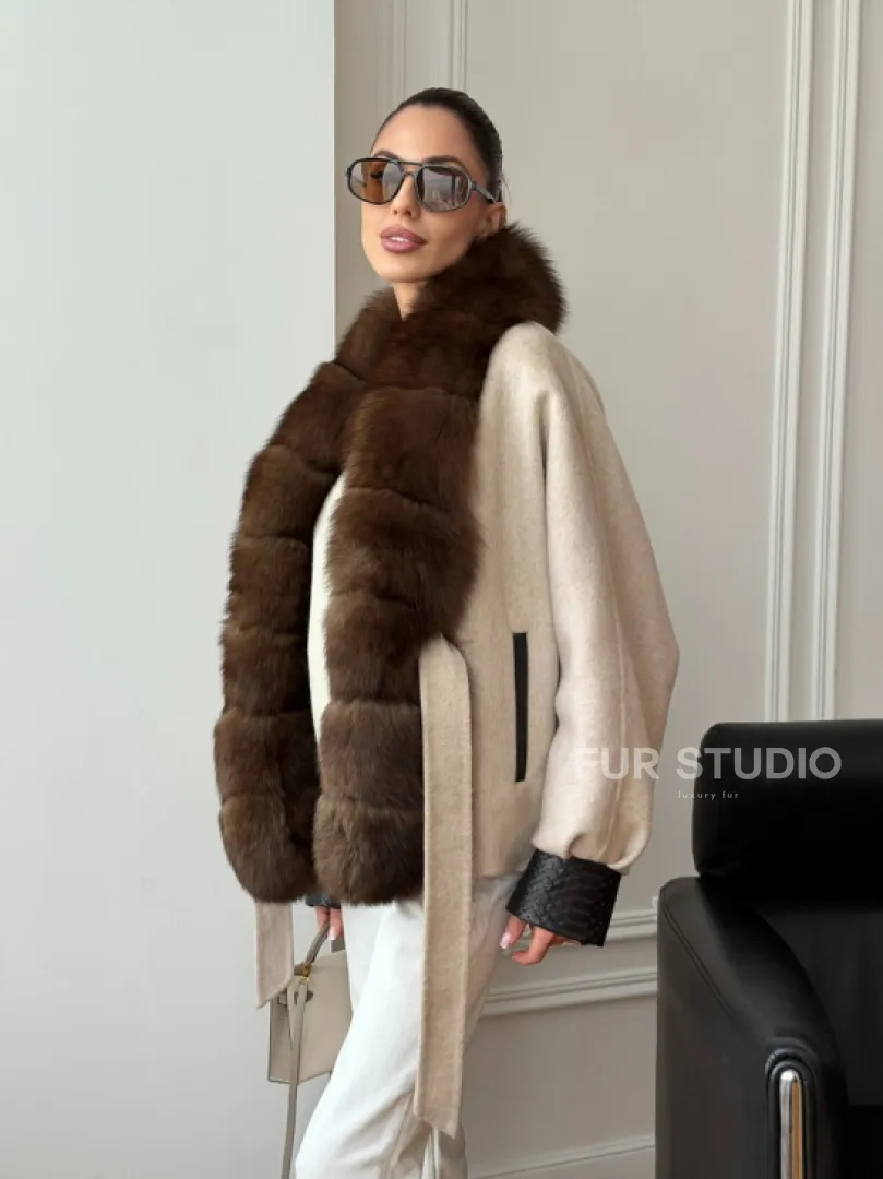 Женское шерстяное полупальто с мехом - фото 14