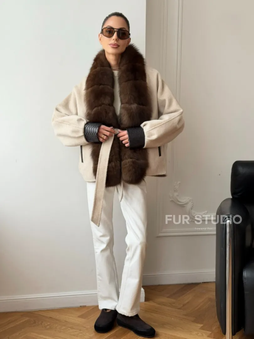 Женское шерстяное полупальто с мехом - фото 10