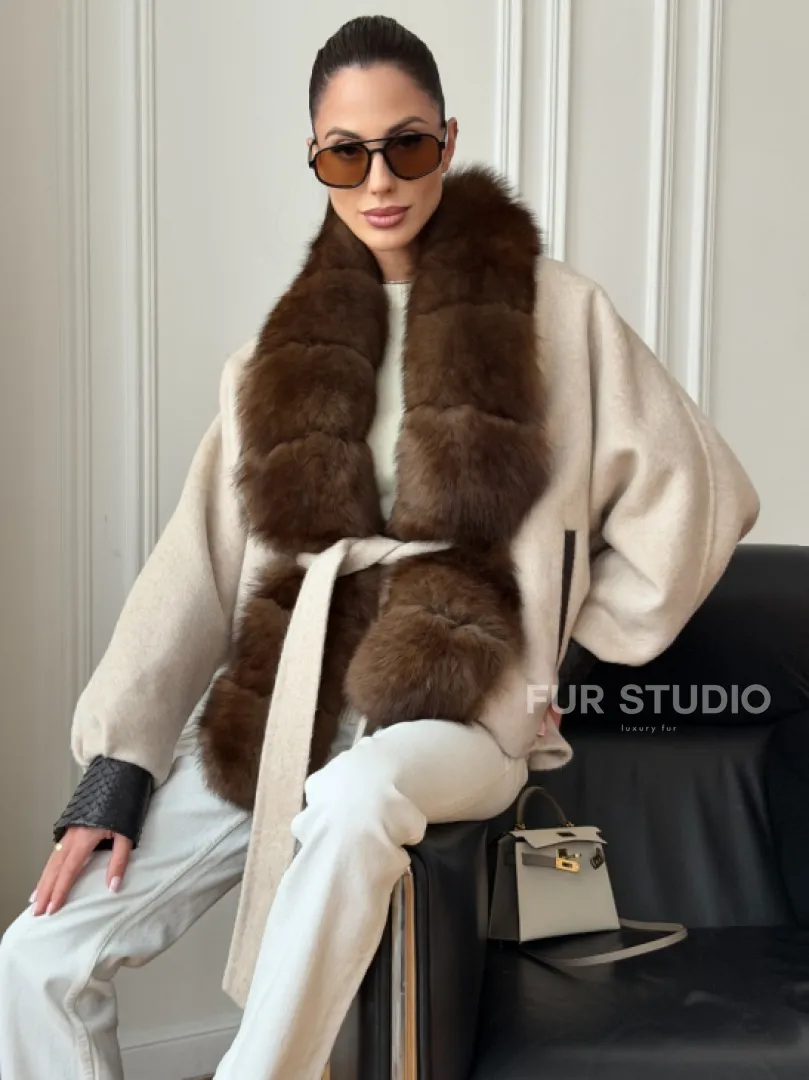 Женское шерстяное полупальто с мехом